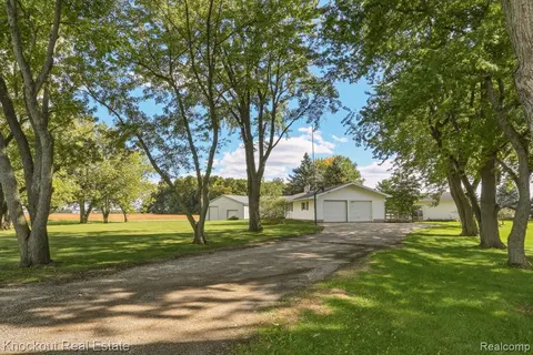 9960 E Curtis Road, Frankenmuth MI 48734 9524 photo 5