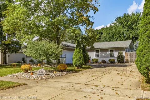 358 Franconian Drive, Frankenmuth MI 48734 1008 photo 2