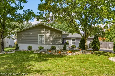 358 Franconian Drive, Frankenmuth MI 48734 1008 photo 3