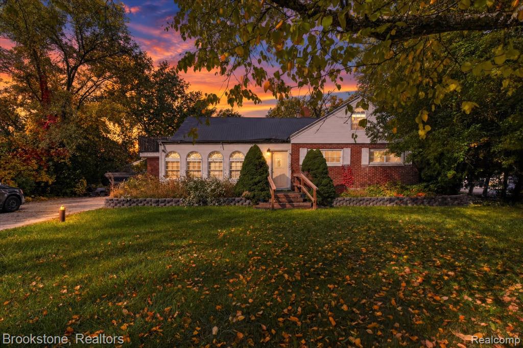 1120 Schust Road, Saginaw MI 48604 1027 photo 1