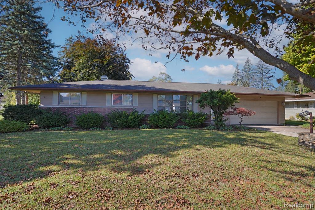 3190 Mysylvia Drive, Saginaw MI 48601 6929 photo 1