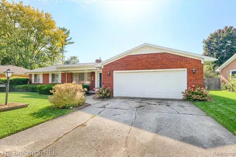 3182 Flamingo Drive, Saginaw MI 48601 5723 home for sale