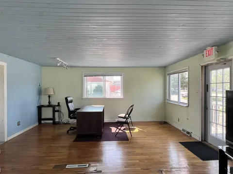 4906 E Pickard Street, Mount Pleasant MI 48858-2080 photo 4