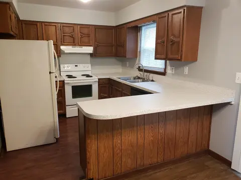 1391 S S. Center Road, Saginaw MI 48638 photo 2