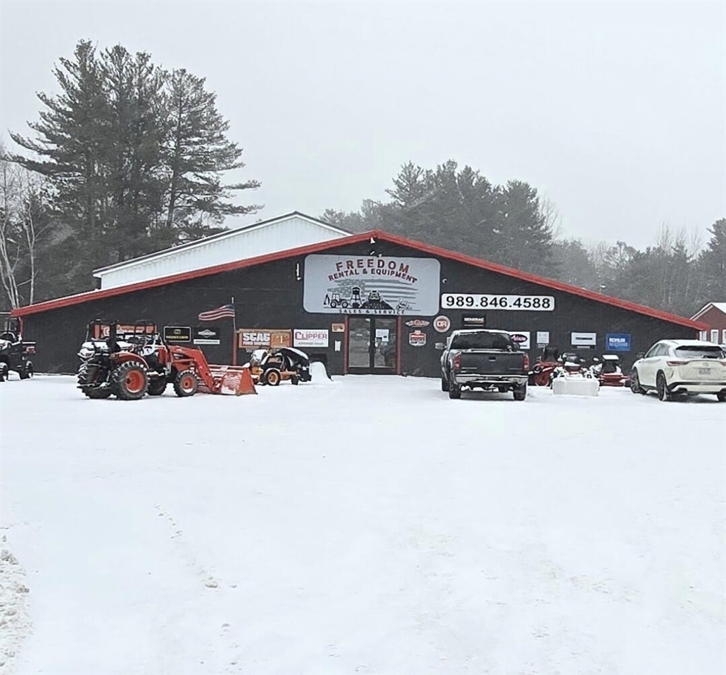 4433 S Huron Road, Standish MI 48658-9473 photo 1
