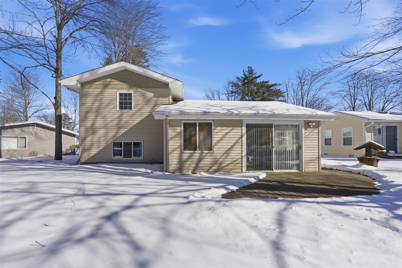 5184 Pleasant Drive, Beaverton MI 48612-8543 photo 1