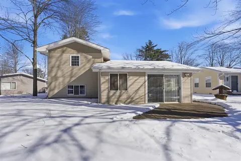 5184 Pleasant Drive, Beaverton MI 48612-8543 photo 1