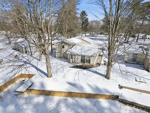 5184 Pleasant Drive, Beaverton MI 48612-8543 photo 2