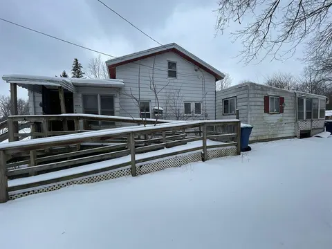 320 Lutzke Road, Saginaw MI 48609-6948 photo 4
