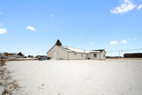 6163 N Meridian Road, Hope MI 48628-9740 photo 3