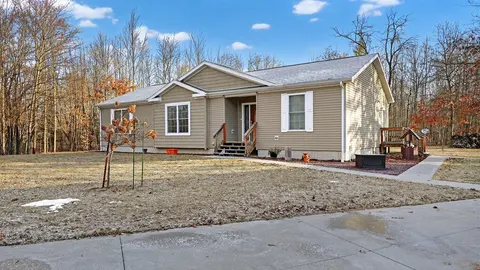 5717 Maple Ridge Road, Sterling MI 48659-9210 photo 4