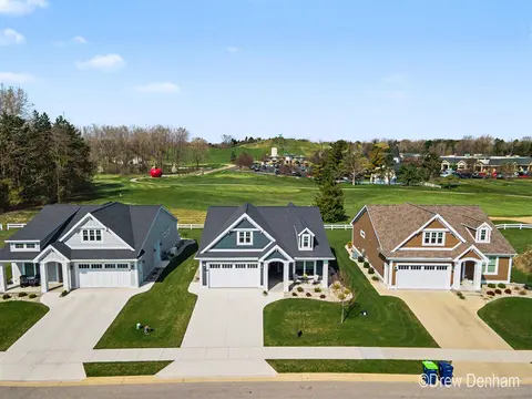 4219 Village Green Drive, Freeland MI 48623 photo 1