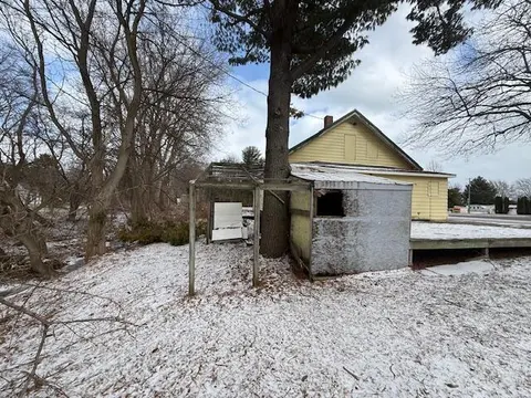2494 S Lakeshore Road, Port Sanilac MI 48469-9633 photo 5