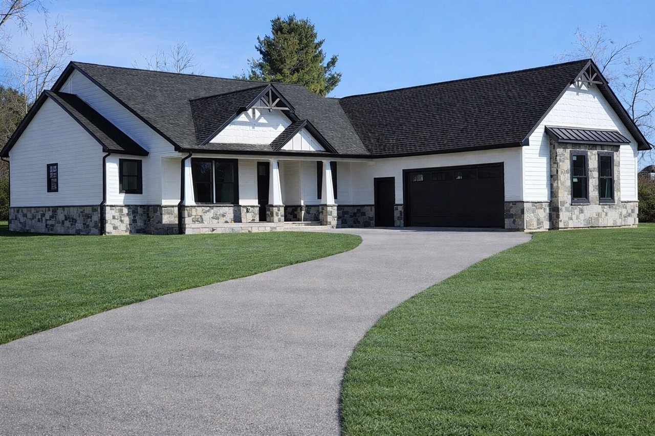 80 Sawmill Creek Trail, Saginaw MI 48603-8626 photo 1