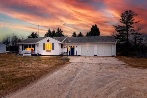 6740 S Eberhart Avenue, Clare MI 48617-9497 home for sale