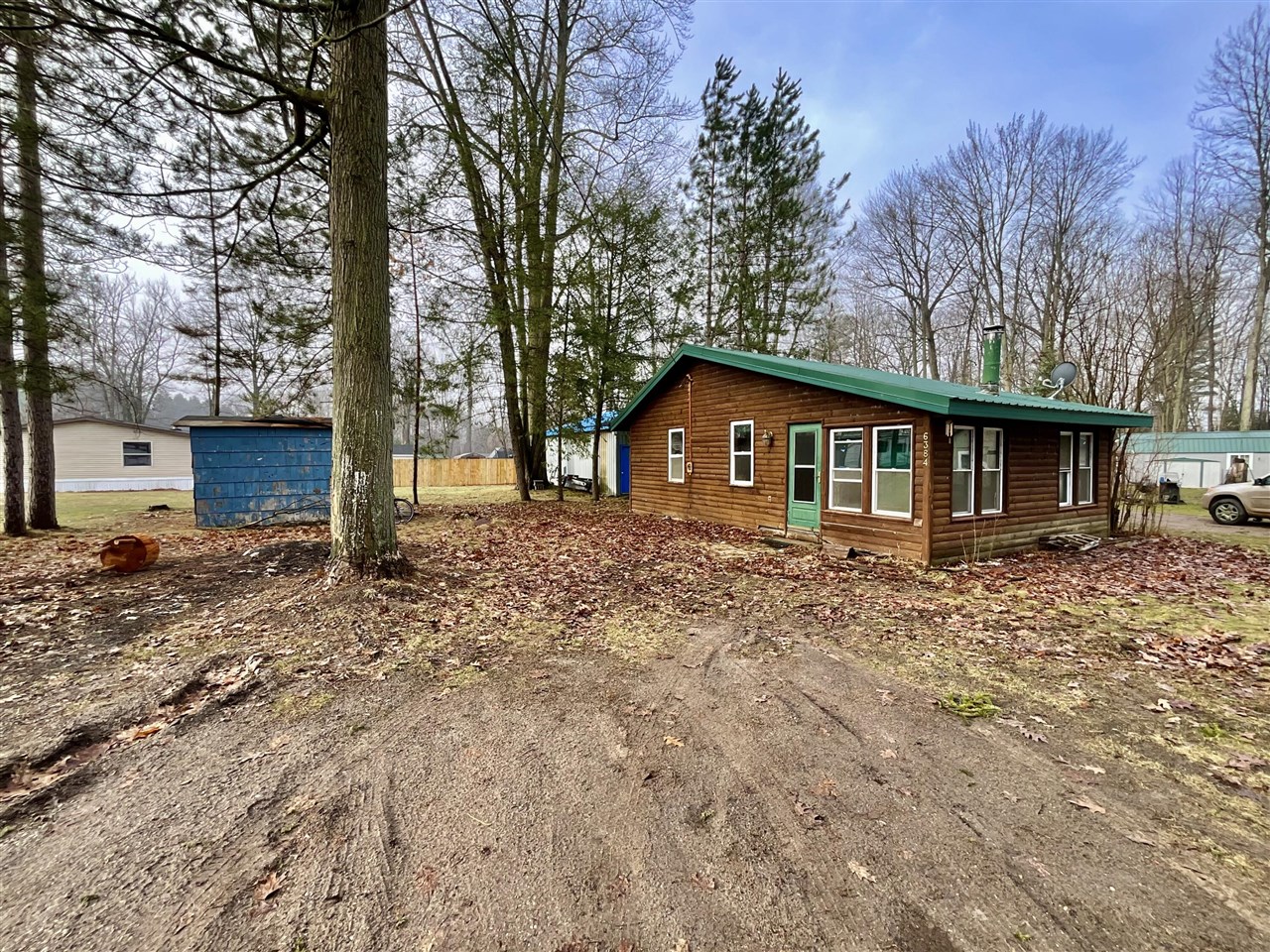 6384 Charleen Lane, Lake MI 48632-9558 photo 1