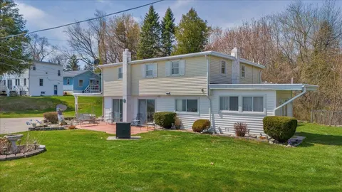 7226 Lakeview Drive, Lexington MI 48450-8949 photo 3