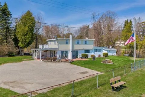 7226 Lakeview Drive, Lexington MI 48450-8949 photo 4