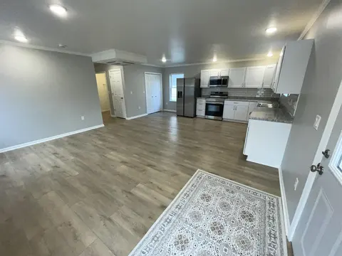 913 Pine Avenue, Alma MI 48801-1234 photo 5