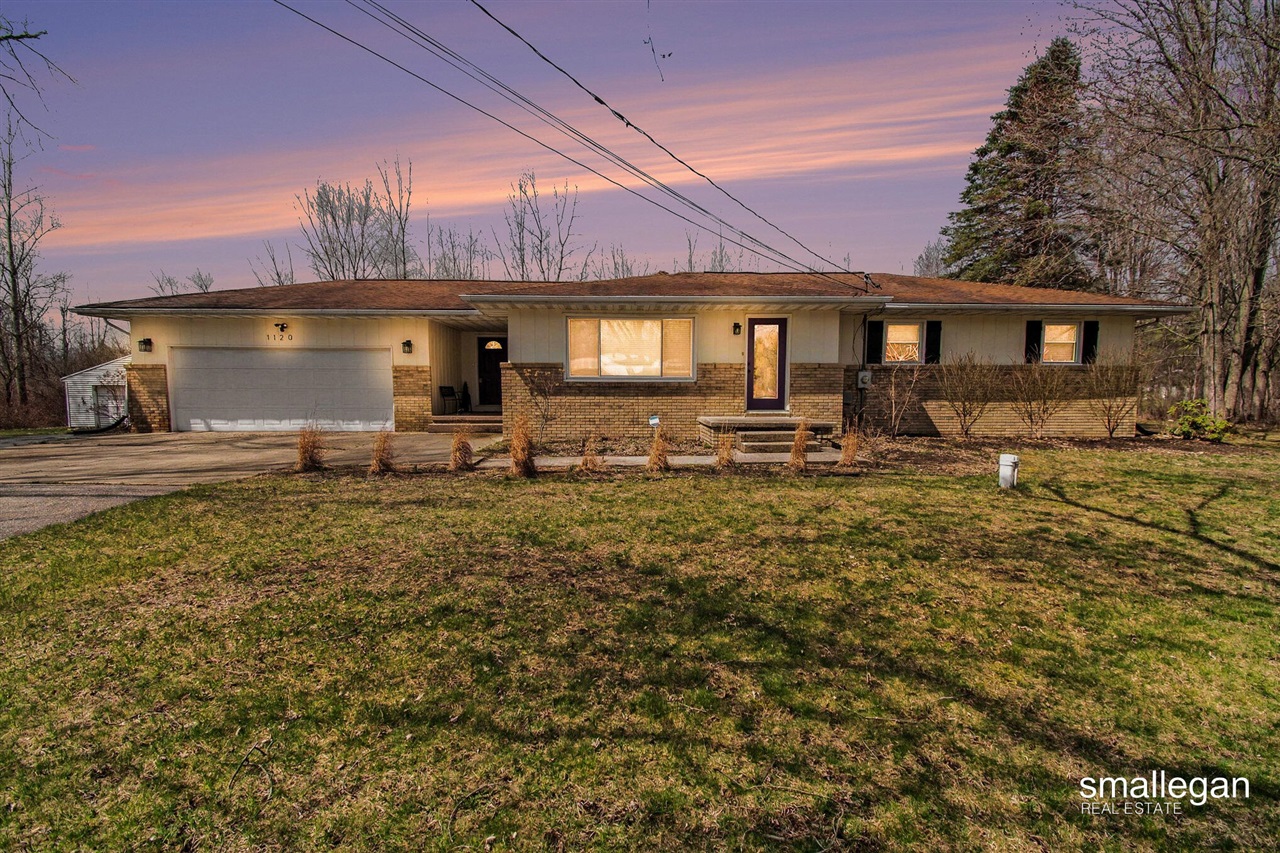 1120 S Loomis Road, Mount Pleasant MI 48858-9448 photo 1