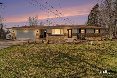 1120 S Loomis Road, Mount Pleasant MI 48858-9448 photo 1