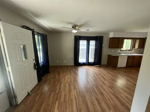 6940 Shattuck Road, Saginaw MI 48603 photo 2