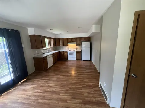 6940 Shattuck Road, Saginaw MI 48603 photo 4