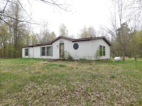 14540 Schroeder Road, Saint Charles MI 48655-9523 photo 2