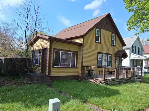 1009 N Bond Street, Saginaw MI 48602-4609 photo 2