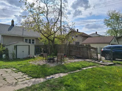 1009 N Bond Street, Saginaw MI 48602-4609 photo 5