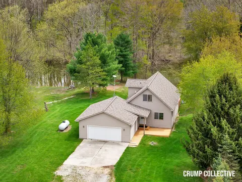 9129 Lakeside Drive, Perrinton MI 48871-9639 photo 3