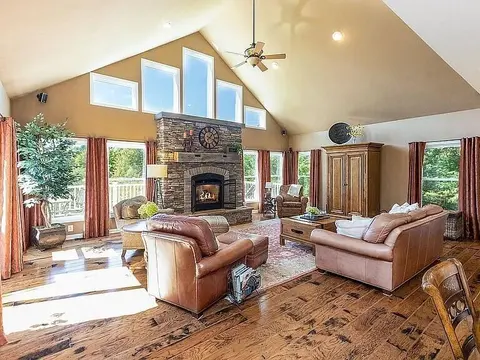 3518 E Long Lake Road, Harrison MI 48625 photo 3