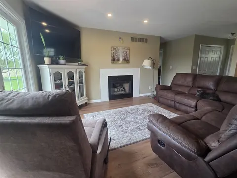 2774 Bilbrael Drive, Mount Pleasant MI 48858-8177 photo 4