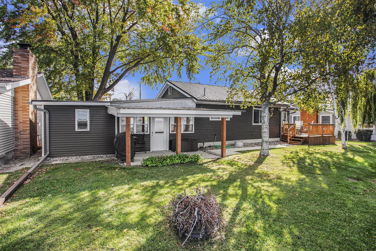 6867 Debralyn Drive, Unionville MI 48767-9421 photo 1