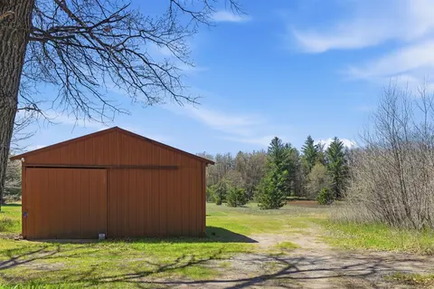 7492 E Townline Lake Road, Harrison MI 48625-9042 photo 5