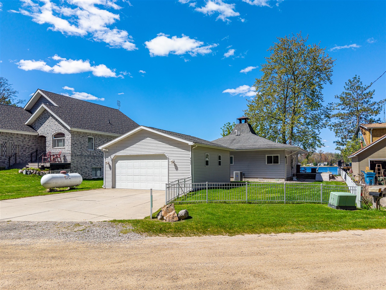 4625 Lake Resort, Gladwin MI 48624-9601 photo 1