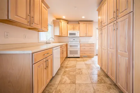 4625 Lake Resort, Gladwin MI 48624-9601 photo 3