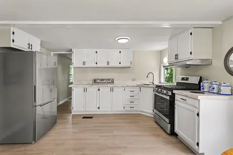 7301 Aster Street, Midland MI 48642-7720 photo 3
