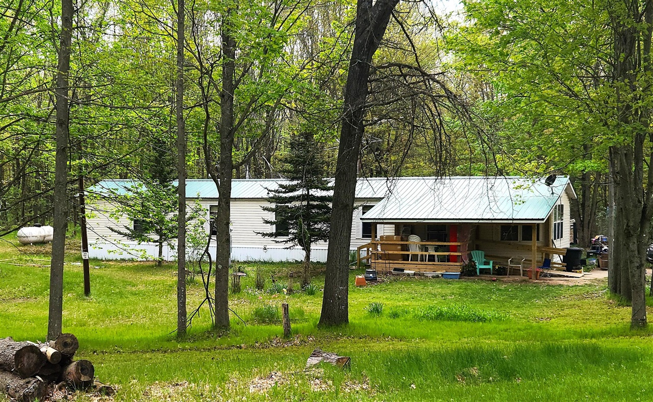 8033 Rolling Drive, Lake MI 48632-9720 photo 1