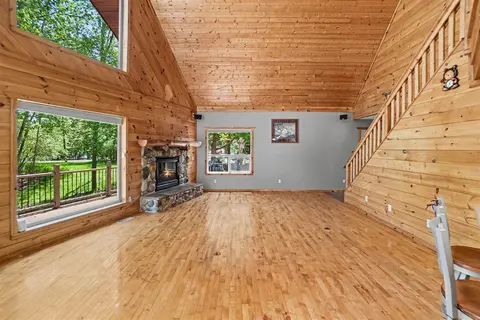 2000 Granada Court, Weidman MI 48893-9387 photo 5