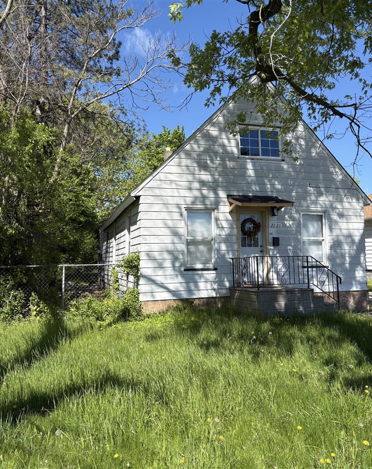 2121 Sheridan Avenue, Saginaw MI 48601-3611 photo 1