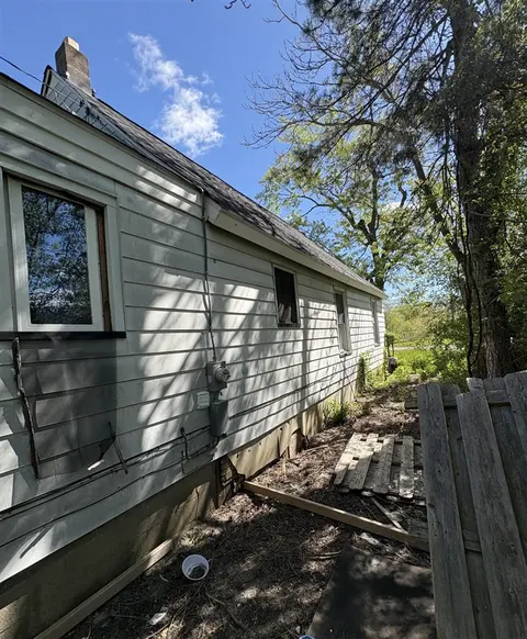 2121 Sheridan Avenue, Saginaw MI 48601-3611 photo 2