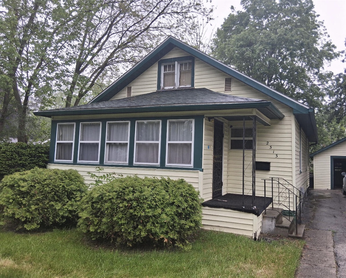 2313 Glenwood Avenue, Saginaw MI 48601-3538 photo 1