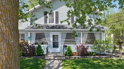 115 E Emerson Street, Ithaca MI 48847-1125 photo 3