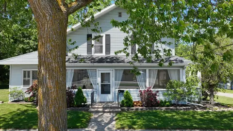 115 E Emerson Street, Ithaca MI 48847-1125 photo 4