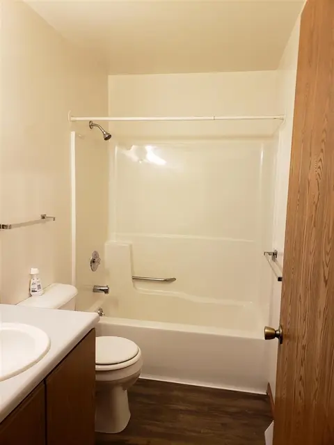 8338 Shields Drive, Saginaw MI 48609 photo 2