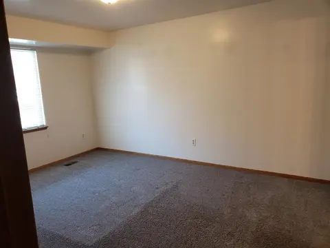 8338 Shields Drive, Saginaw MI 48609 photo 4