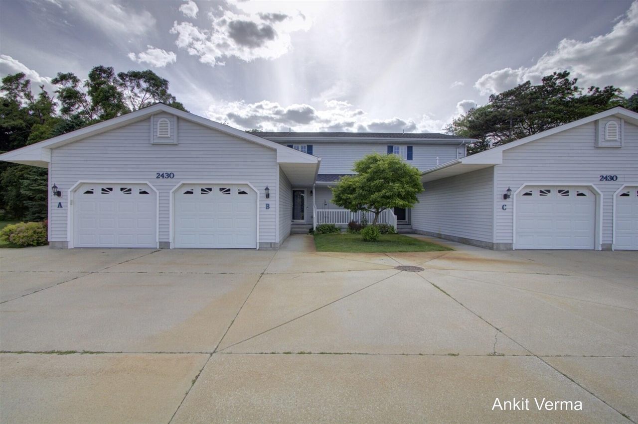 2430 Rosewood North Drive # B, Mount Pleasant MI 48858 photo 1