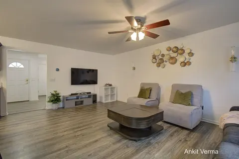 2430 Rosewood North Drive # B, Mount Pleasant MI 48858 photo 5