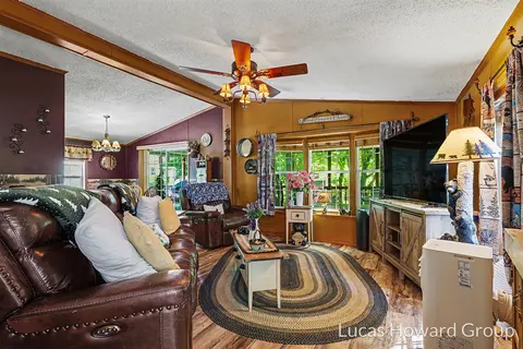 8746 S Shepherd Road, Shepherd MI 48883-9064 photo 5